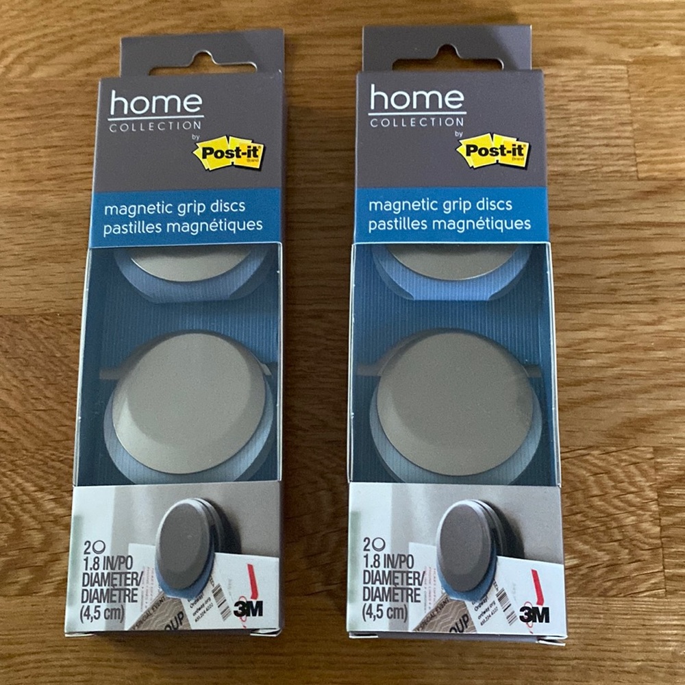 NWOT 3M Magnetic grips 2-2 packs (total 4)